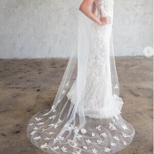 GENEVIA CHAPEL VEIL- SCATTERED LACE APPLIQUES